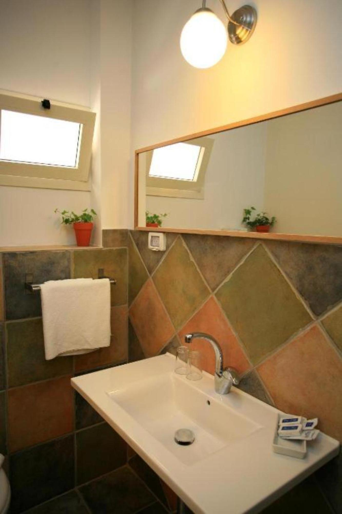 Shaar Hagolan Kibbutz Country Lodging Ngoại thất bức ảnh