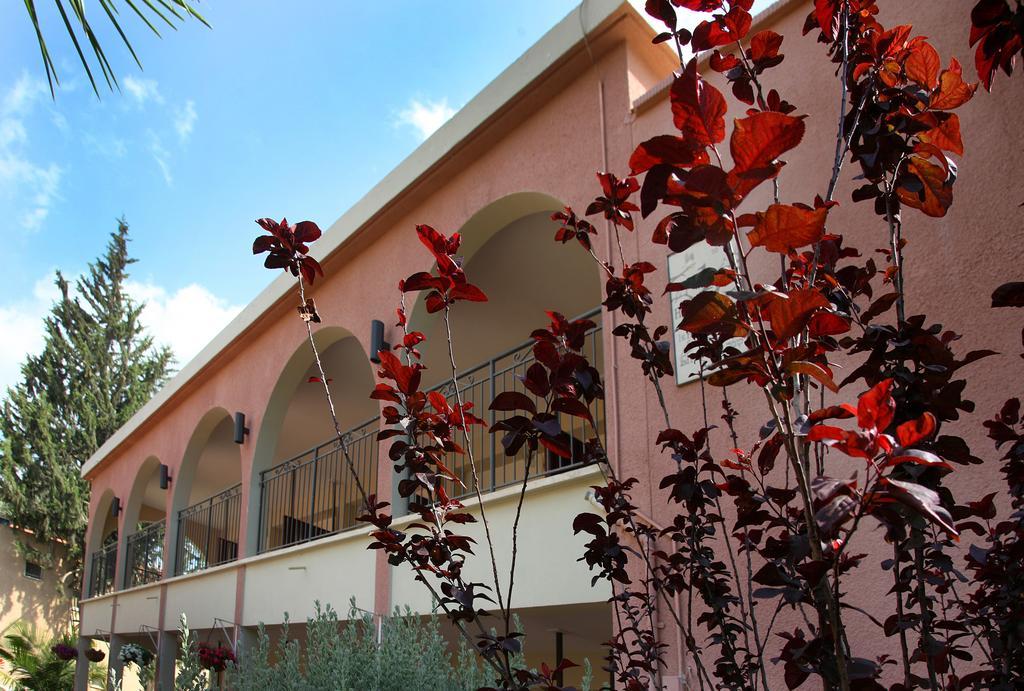 Shaar Hagolan Kibbutz Country Lodging Ngoại thất bức ảnh